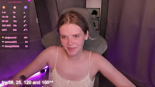 Alisa_Allison webcam