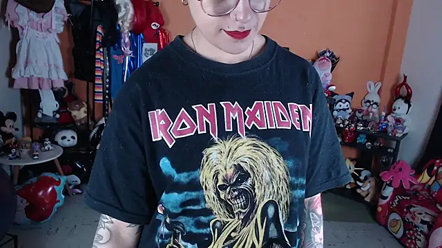 MissMiia2 webcam
