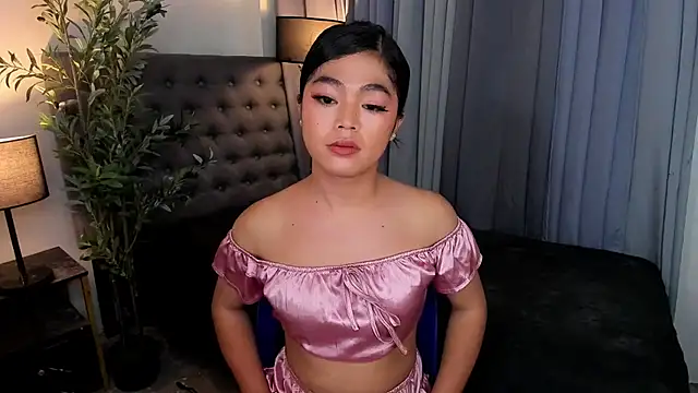 AsianHugecockAnna webcam