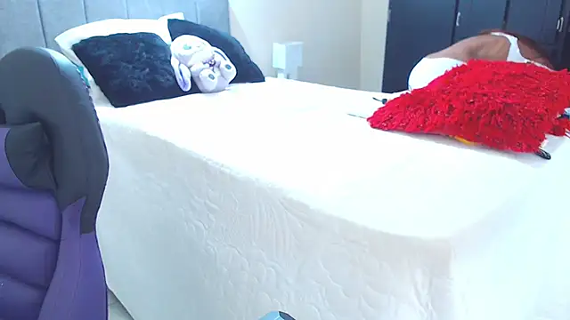 Keyra_Dainty webcam