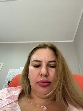 Passion-Blondy webcam