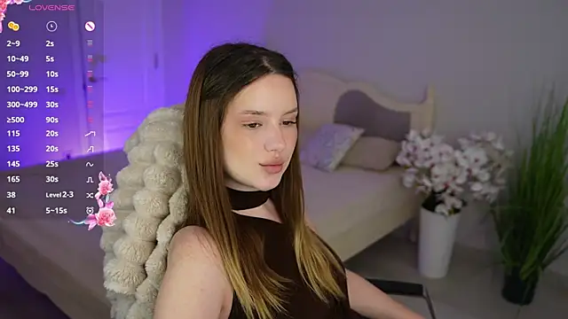 Milana_Moons webcam