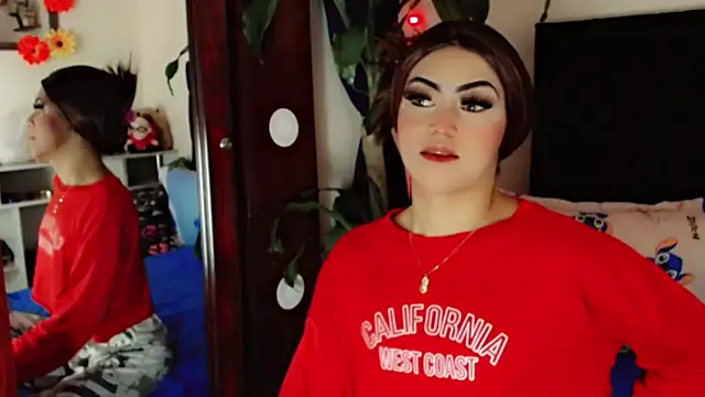 NathalialLooes live cam on StripChat