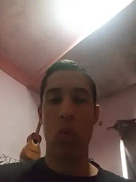 Nolan_Sinner live cam on StripChat