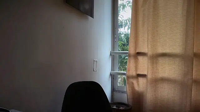 romeolovedark's live room