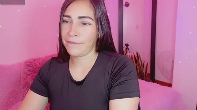 luna_lgomez_ live cam on StripChat