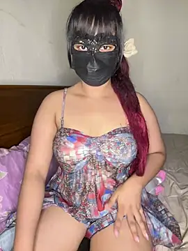 Ariana__Marie live cam on StripChat