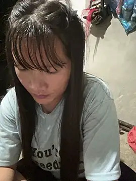 Zully- live cam on StripChat