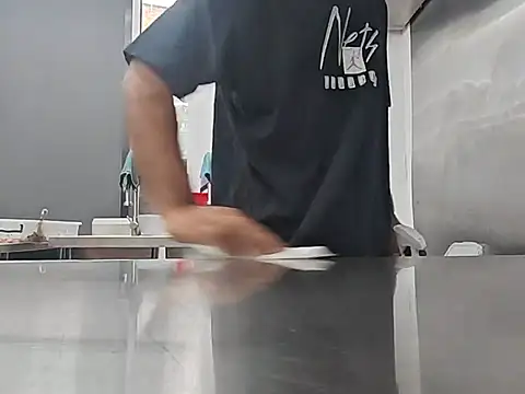 brownskinbull1 webcam