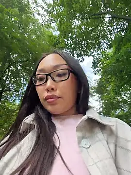 trytomakememoam webcam