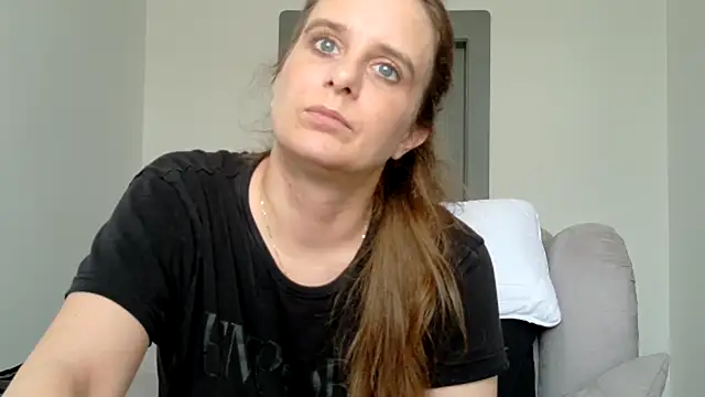 Chantalee webcam
