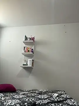 ViankaRose webcam