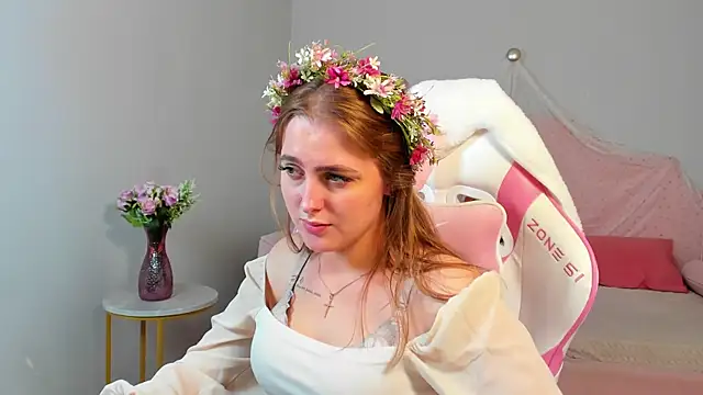 EllaBells live cam on StripChat