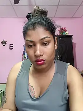 BlueStar-54 live cam on StripChat