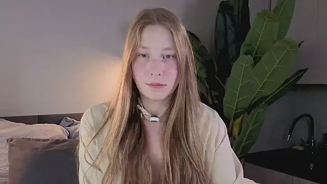 ShowmeYourfetish live cam on StripChat