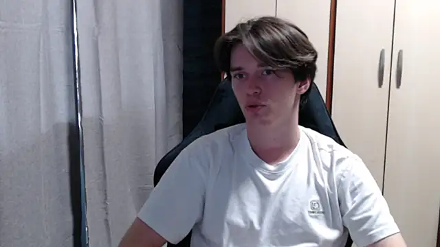 arthur___king live cam on StripChat