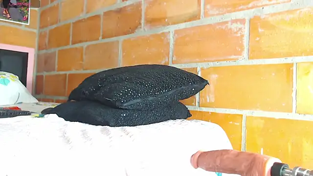 k_stormi_ webcam