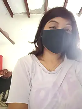 illay_love live cam on StripChat