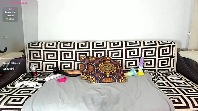 amalia_mio (F milf) - toy in pussy