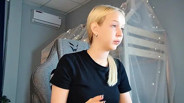maoqibeverly - MaoqiBeverly's free webcam