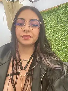 morgana_pink (F young) - SPANK MY ASS UNTIL IS RED