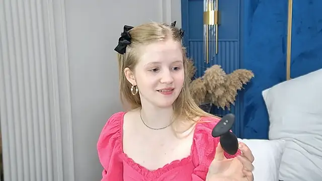 LilianHowards webcam
