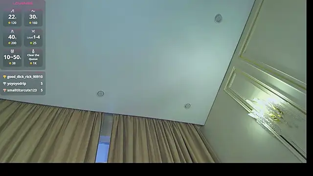 lalisabrown live cam on StripChat
