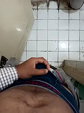 rentalboy29 (M young) - Make me nude and cum shot