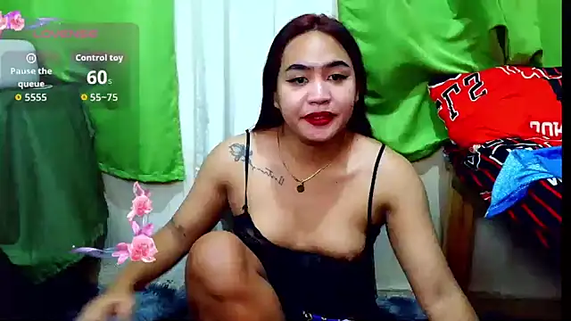 xlickme24 - XLickme24's free webcam - UK Sex Cams