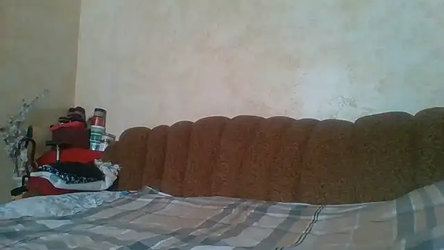 MilaSky5303 live cam on StripChat