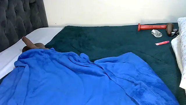 Judy-the-Booty live cam on StripChat