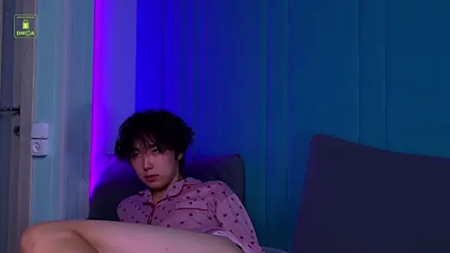 HeejinWang live cam on StripChat