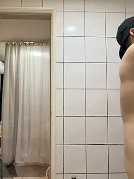 James1992_Ovo live cam on StripChat