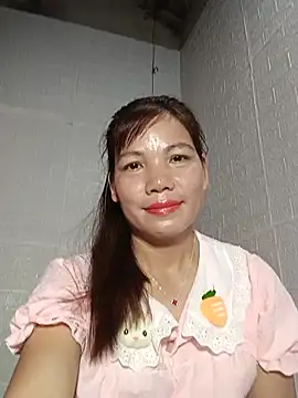 Gee_hot live cam on StripChat