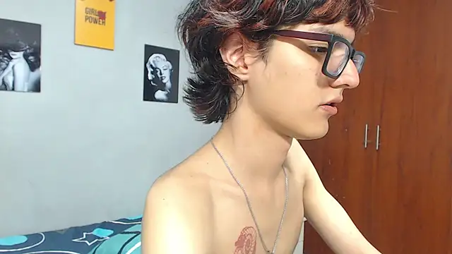 crazydani50 live cam on StripChat