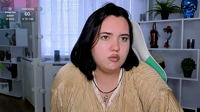 viochi_01 - Viochi_01's free webcam - UK Sex Cams
