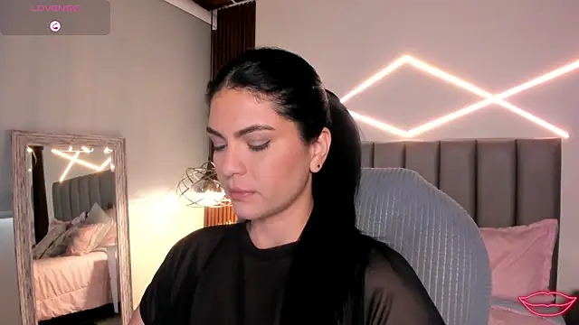 Veronicalanx1