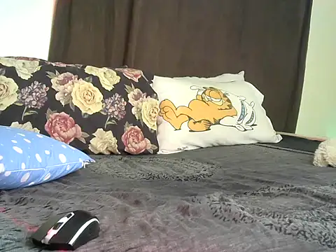 bella_cute01 - Bella_cute01's free webcam - UK Sex Cams