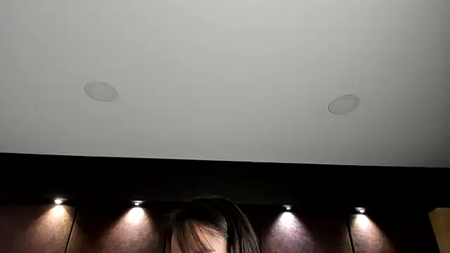 ValeryMontenegro live cam on StripChat