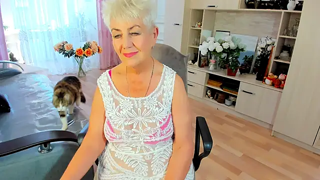 HotandMature live cam on StripChat