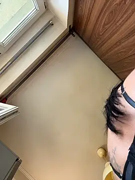 Hotmomcheckk_