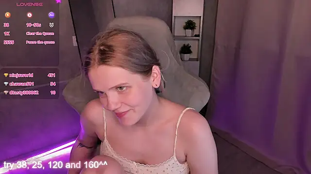 Alisa_Allison webcam