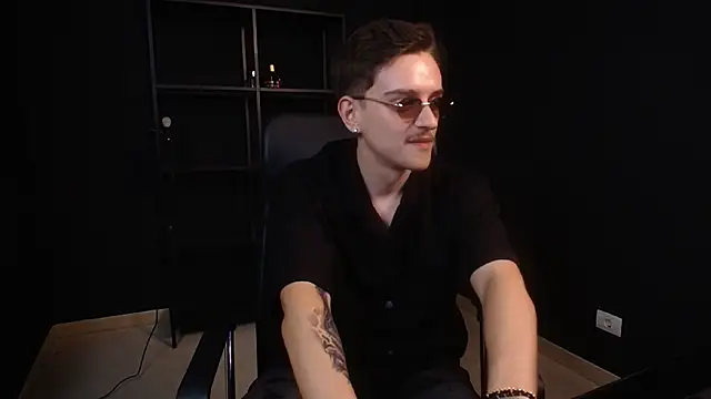 FelixStarkk live cam on StripChat