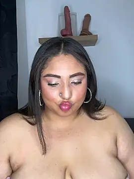 Selenee23 live cam on StripChat