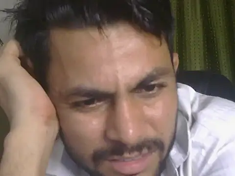 Stubborndesiboy live cam on StripChat