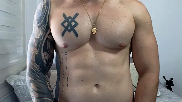 Isaac_Carter live cam on StripChat