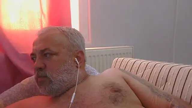 husoizmir live cam on StripChat