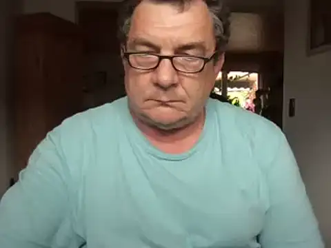 Nobbie444 live cam on StripChat