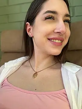 boomfoxy (F young) - fingerfuck 💦 slide finger in pussy🌿