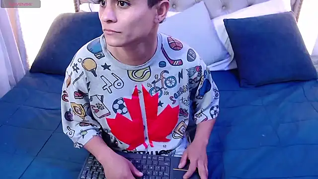 Liiamthompson live cam